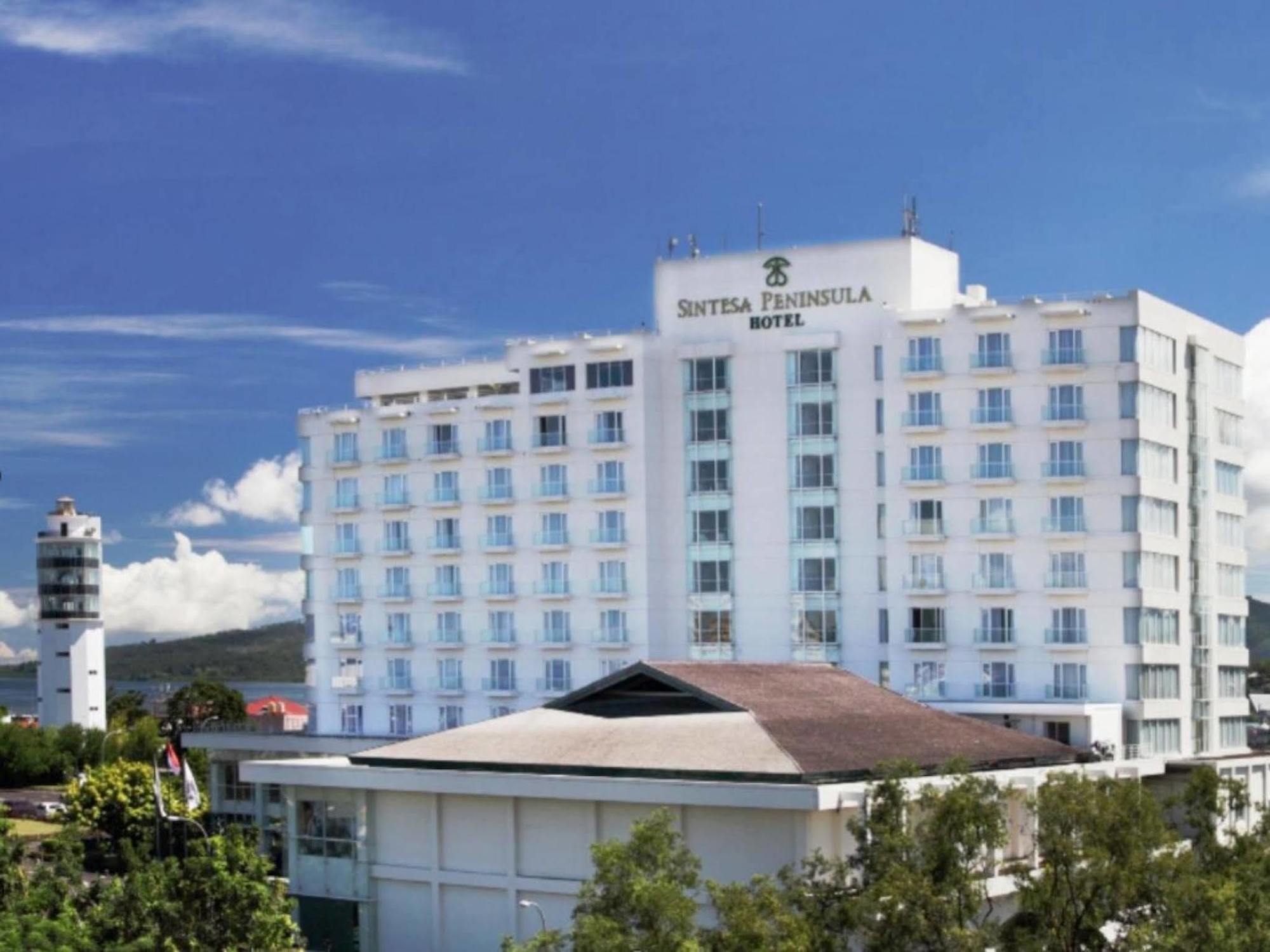 Sintesa Peninsula Hotel Манадо Экстерьер фото
